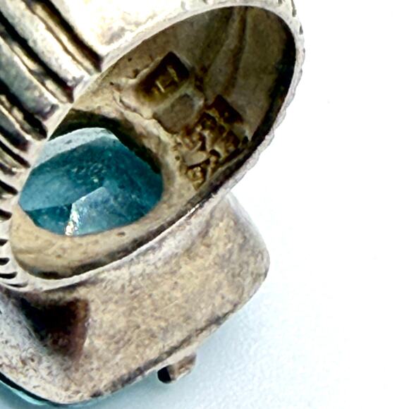 Signed Modernist Mexican Sterling Silver Ring Large Fancy  Vintage 70s Blue Topaz Sterling Silver Polish Modernist Hallmarked Ribbed Ring